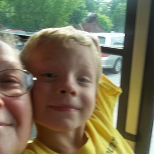 Meet your Posher, Sandy